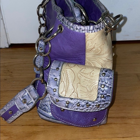 Cowgirl Trendy Elegant Floral Embellished Shoulder Bag - Picture 3 of 13